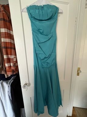 Windsor | Dresses | Windsor Nahla Formal Satin Mermaid Dress Size L | Poshmark Windsor | Dresses | Windsor Nahla Formal Satin Mermaid Dress Size L | Poshmark